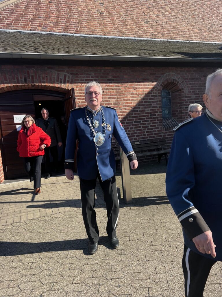 2026.03.01 bezirkskönigsschießen 01 könig lothar